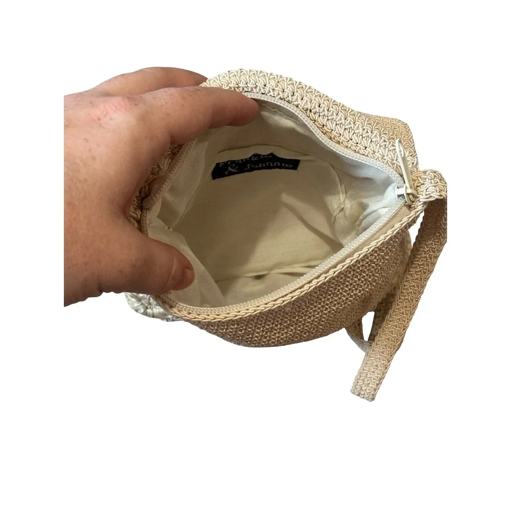 Frankie & Johnnie Crochet Crossbody Bag Tan Beige Floral Embroidered Small Woven